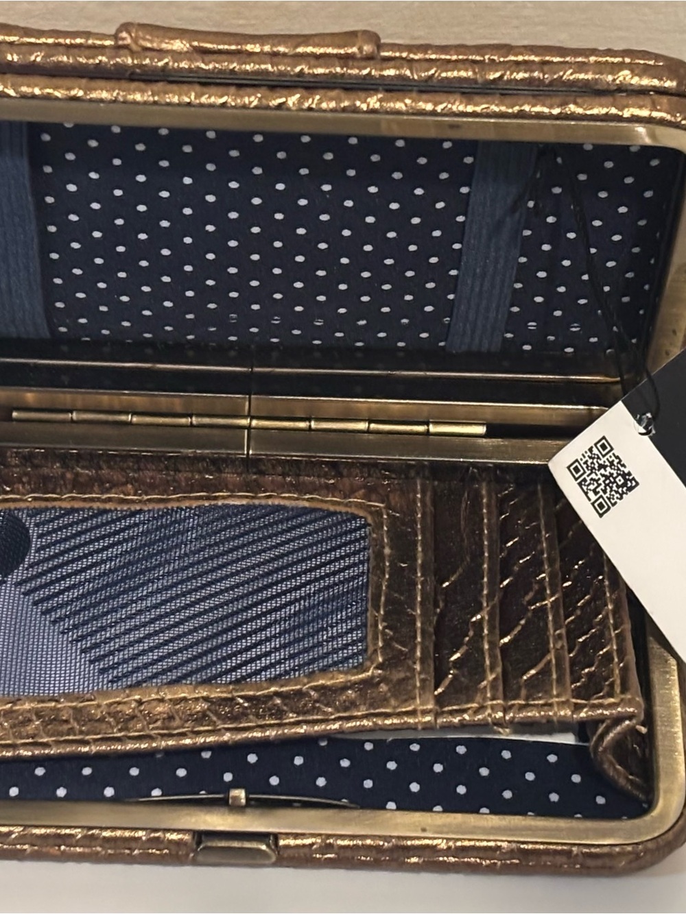 NWT Volcom “Let’s Ride” Metallic Bronze Snakeskin Textured Rare Clutch - Picture 6 of 8